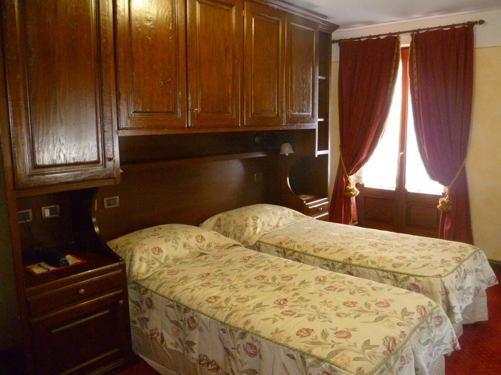 Hotel L' Aiglon Champoluc Δωμάτιο φωτογραφία