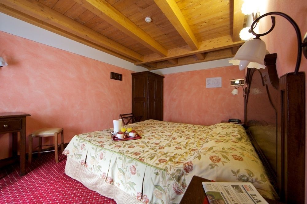 Hotel L' Aiglon Champoluc Εξωτερικό φωτογραφία