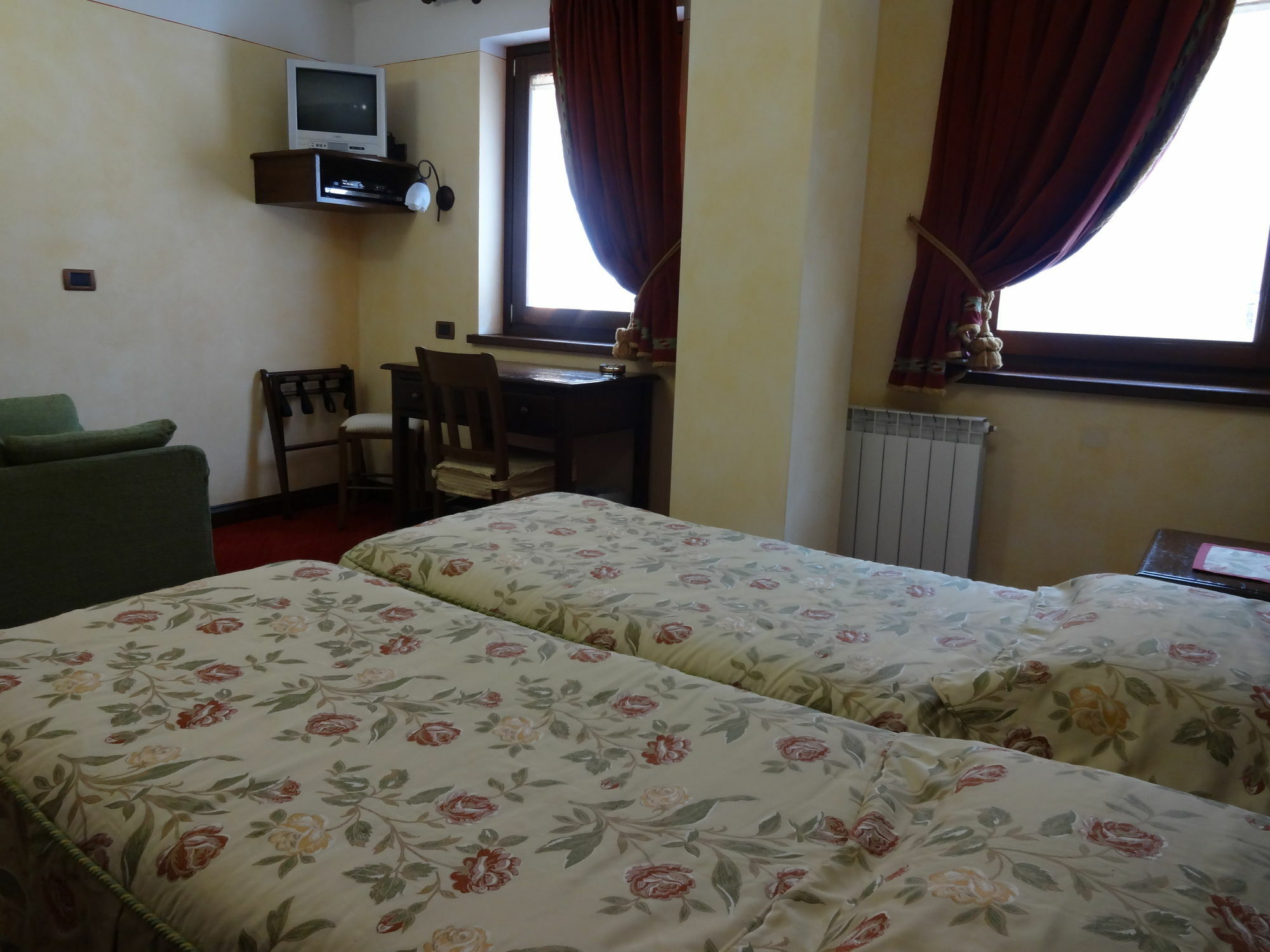Hotel L' Aiglon Champoluc Εξωτερικό φωτογραφία